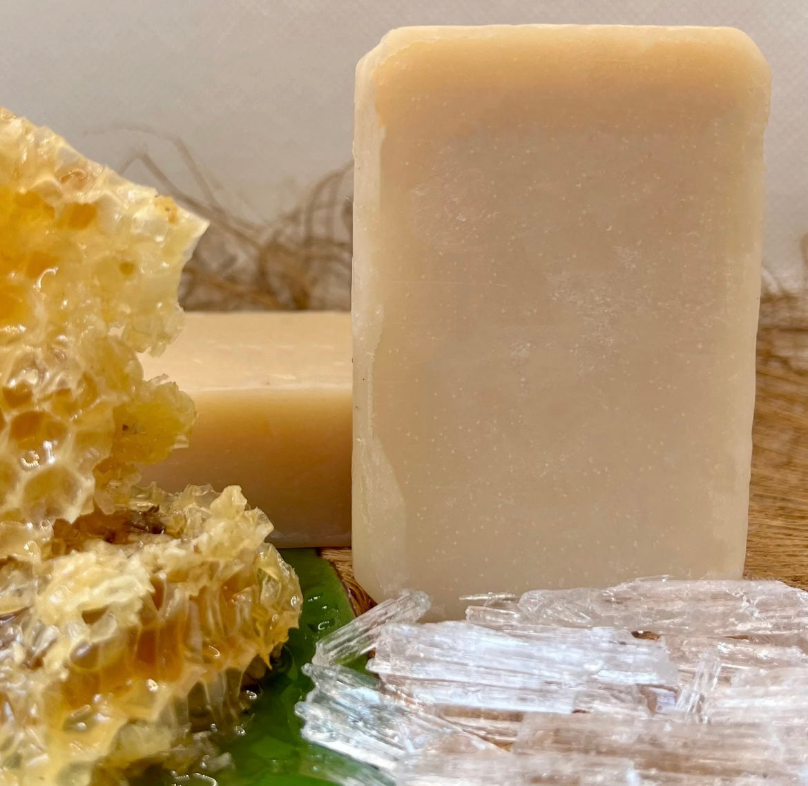 BLESSINGS ALL NATURAL HONEY MENTHOL FACE & BODY BAR