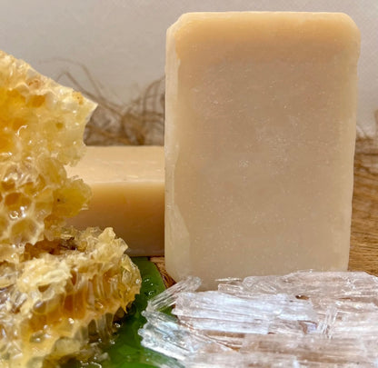 BLESSINGS ALL NATURAL HONEY MENTHOL FACE & BODY BAR